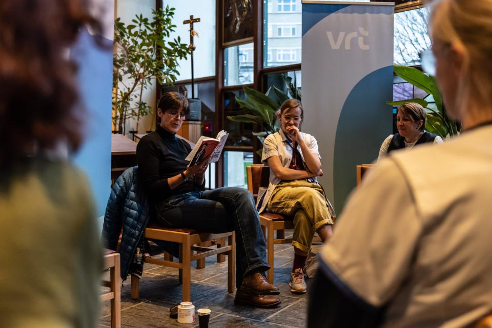 VRT Voorleesclub bij UZ Gent - © Simon Bequoye en Iedereen Leest