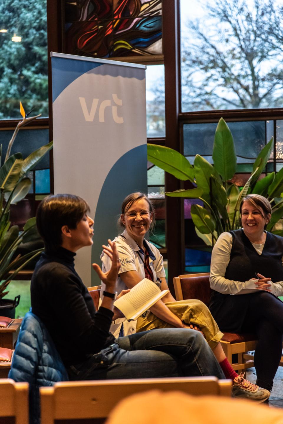 VRT Voorleesclub bij UZ Gent - © Simon Bequoye en Iedereen Leest