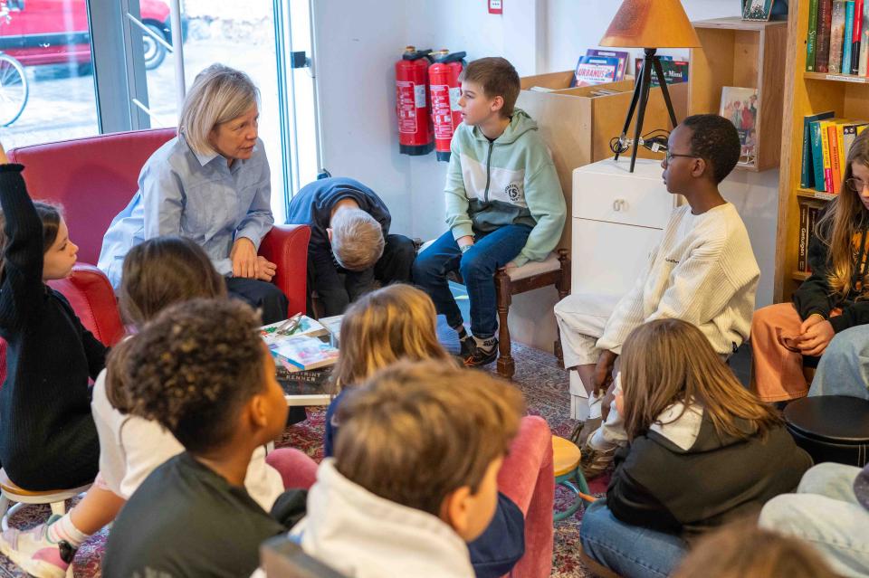 Rector Severine Vermeire in Kringwinkel Leuven