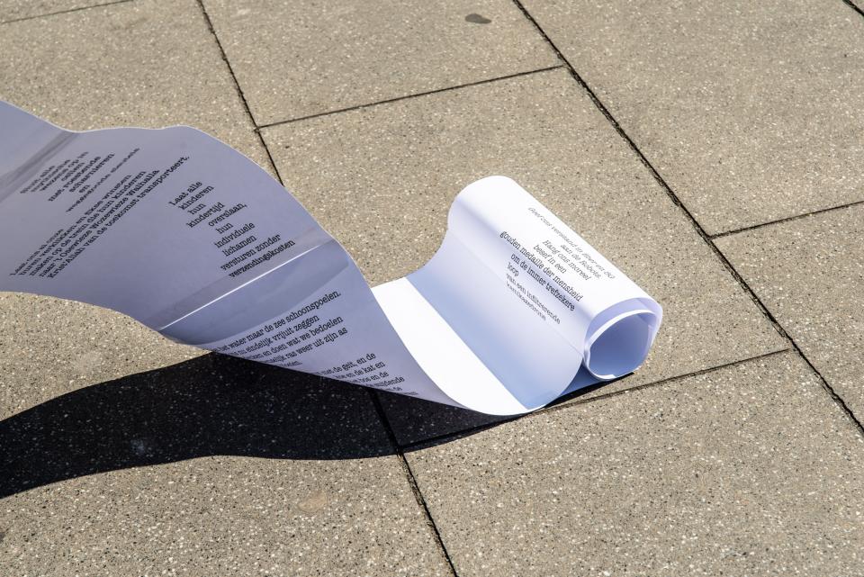 Auteurs lezen op de trein