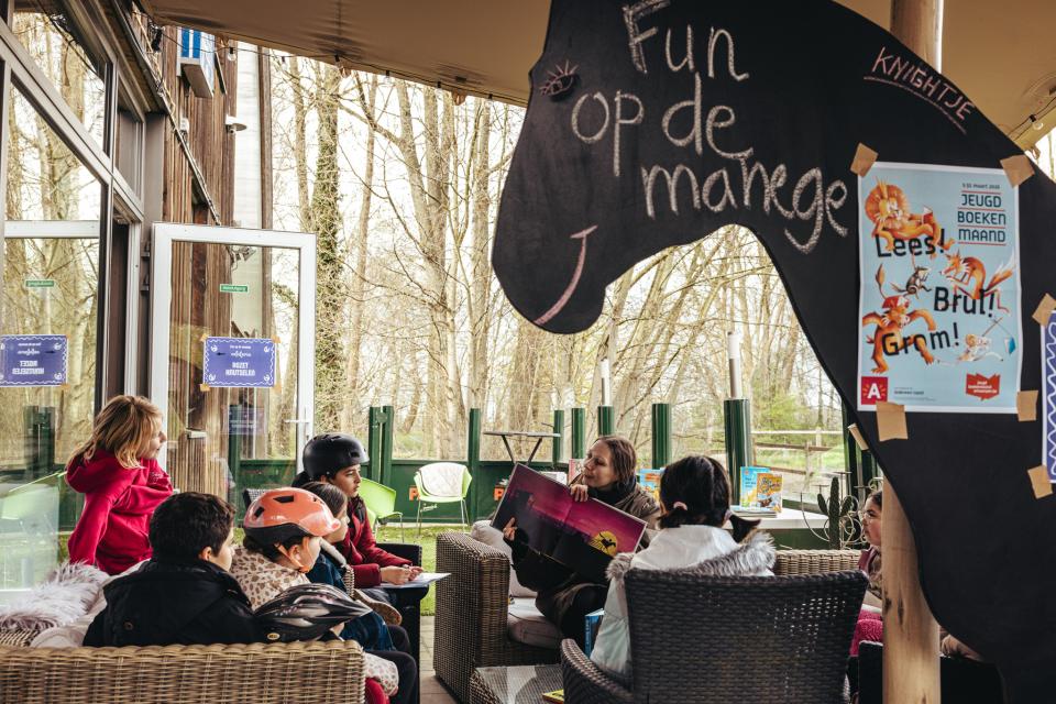 © Michiel Devijver en Iedereen Leest